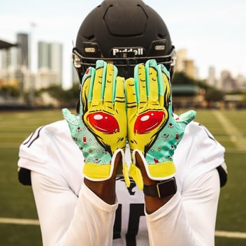 How to Keep Your Football Gloves Sticky - American Football Hacks 
